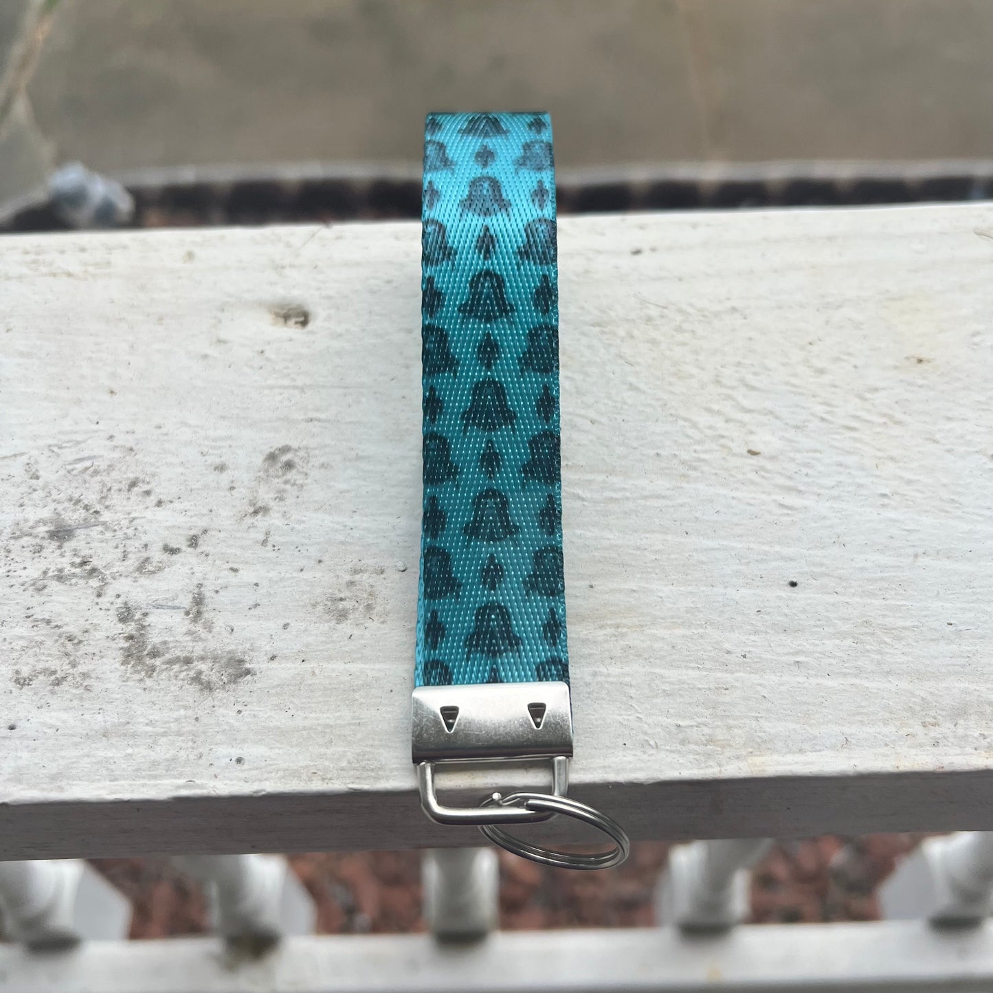 Turquoise Highland Cow Print Nylon Wristlet Keychain – Handmade Double-Sided Key Fob