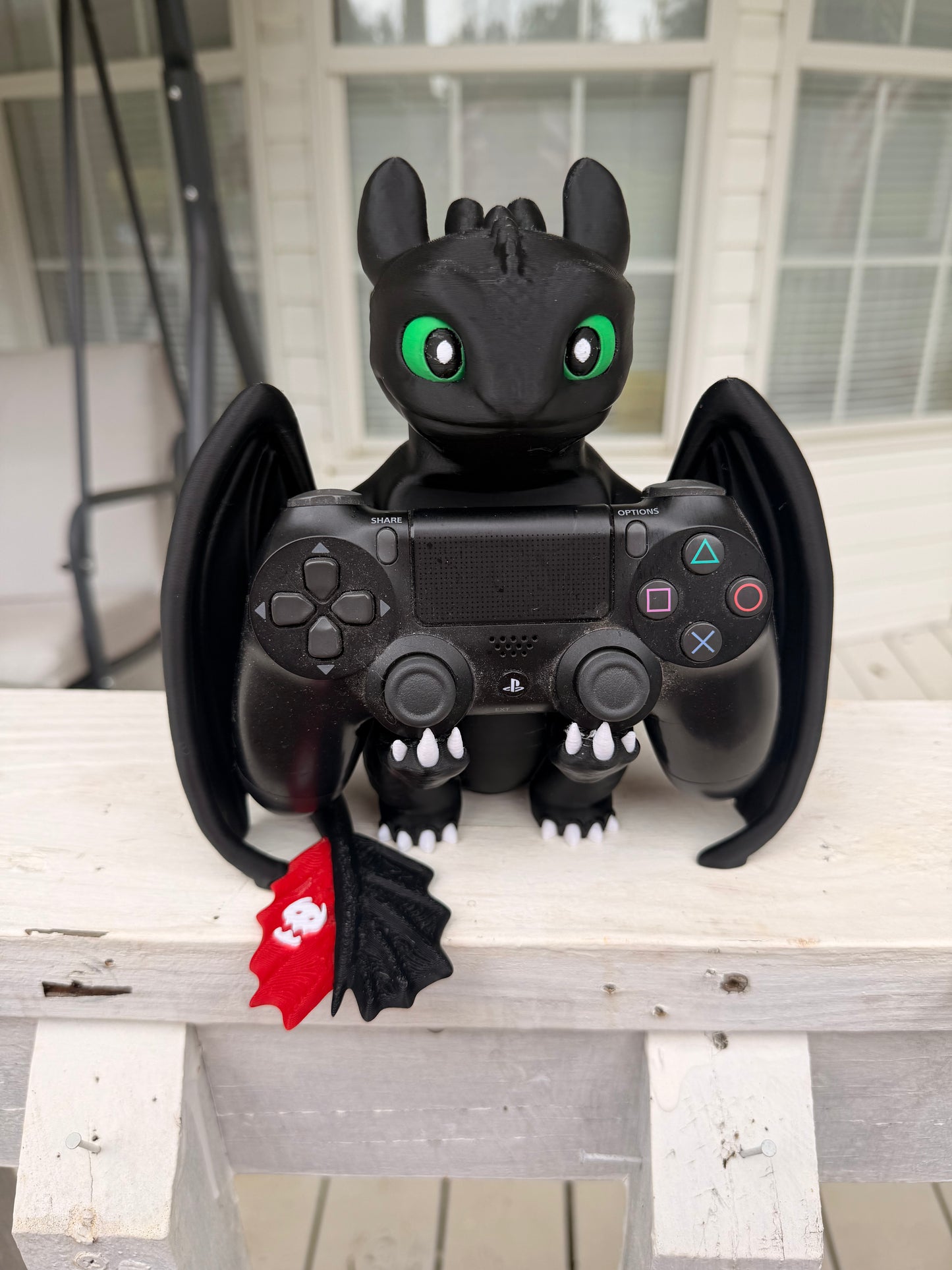 Toothless Dragon Controller Holder – Gaming Desk Organizer Stand for PS5 & Xbox Controllers
